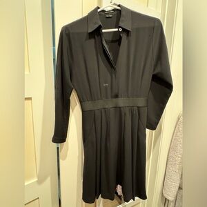 Theory Elastic Waist Shirt Dress with Side Pockets in Black - Size 2